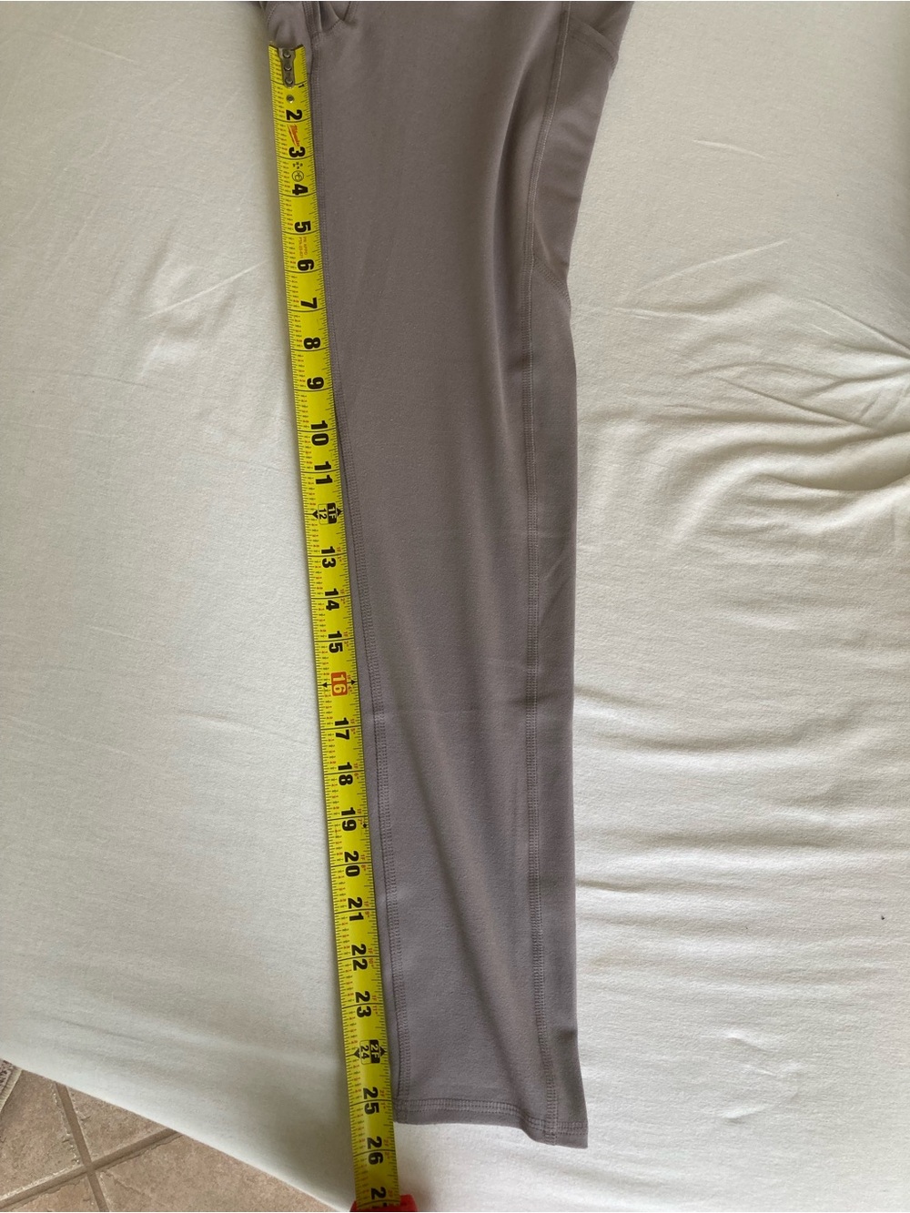 Abercrombie and Fitch soft pocket leggings size small 7/8 length - Picture 6 of 7